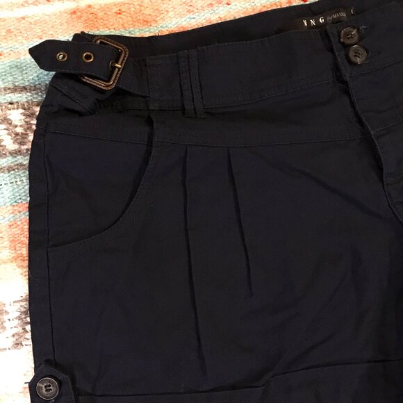 Mango Women's Pleated front design Navy Shorts w/ Pockets Sz 8 - Picture 2 of 12